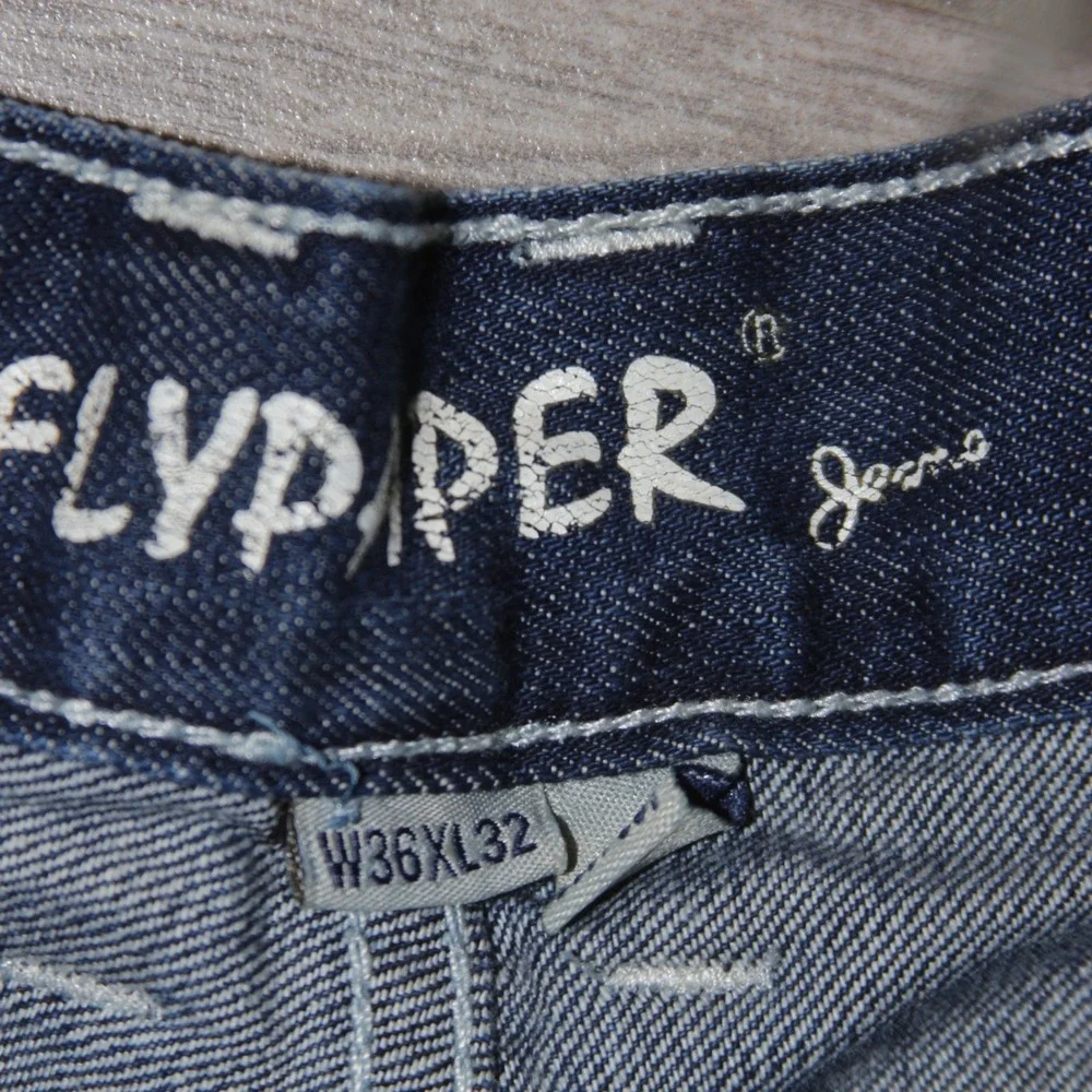 Flypaper measurements waist